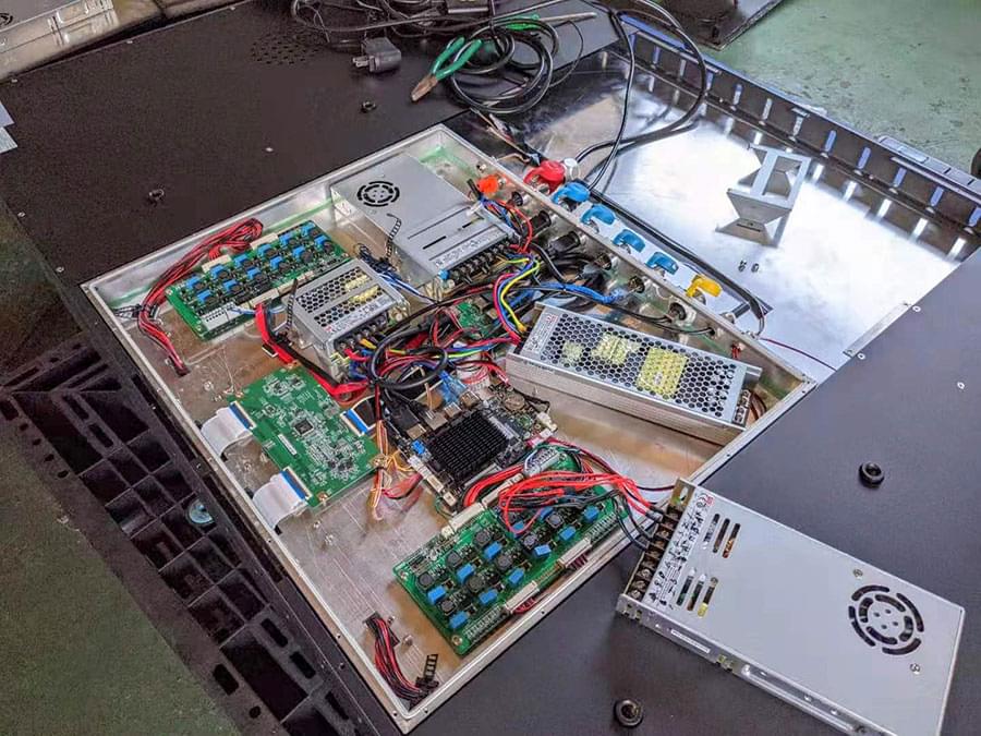 デジタルサイネージの内部構造