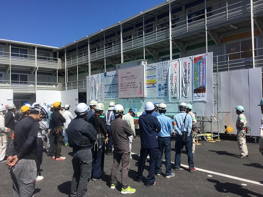 建設現場でのデジタルサイネージ