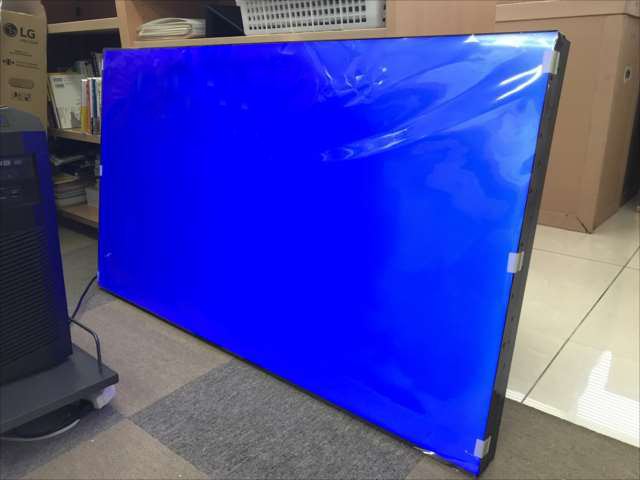 液晶ディスプレイ