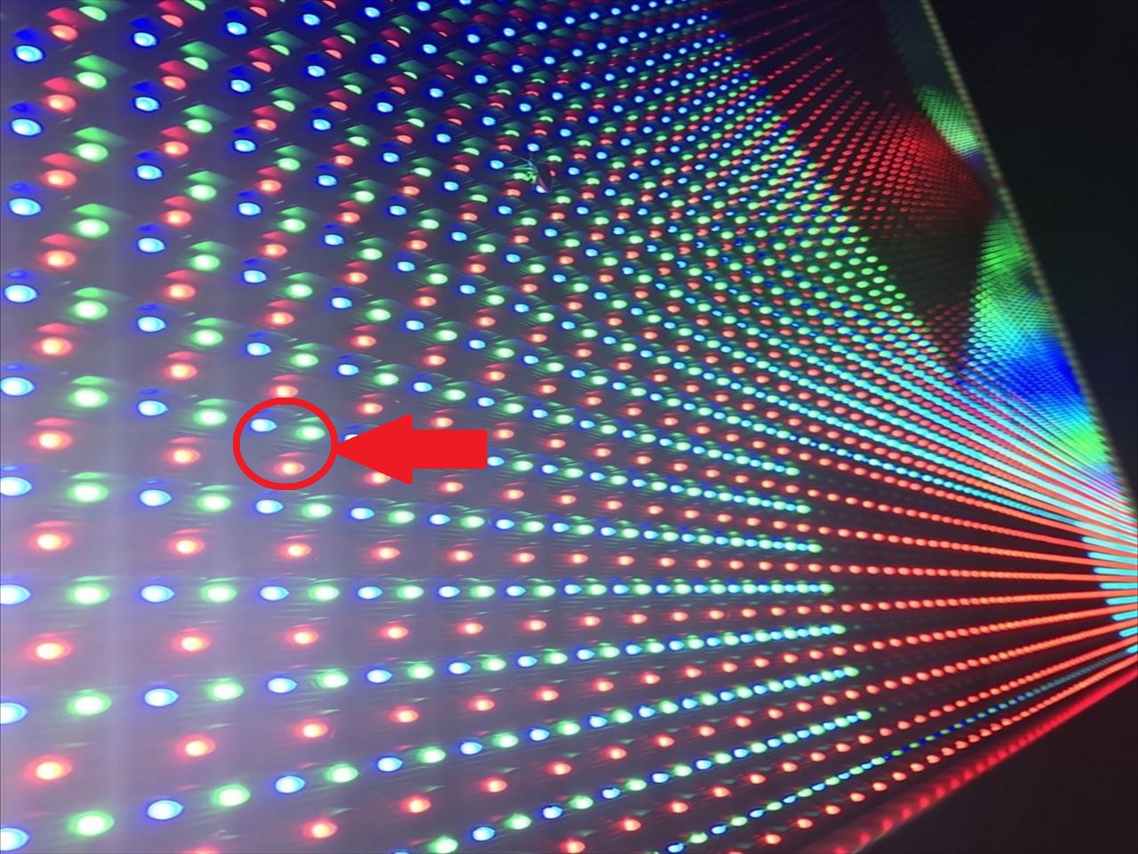 LEDビジョンの輝度