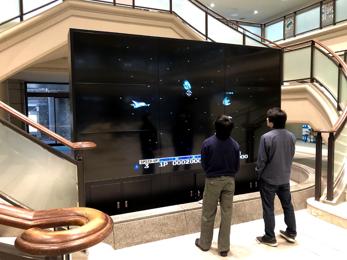 床面に立てて液晶マルチビジョンを設置したいのですが…