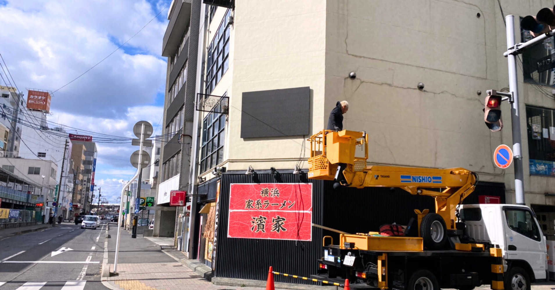 建物の外壁にLEDを設置できますか?