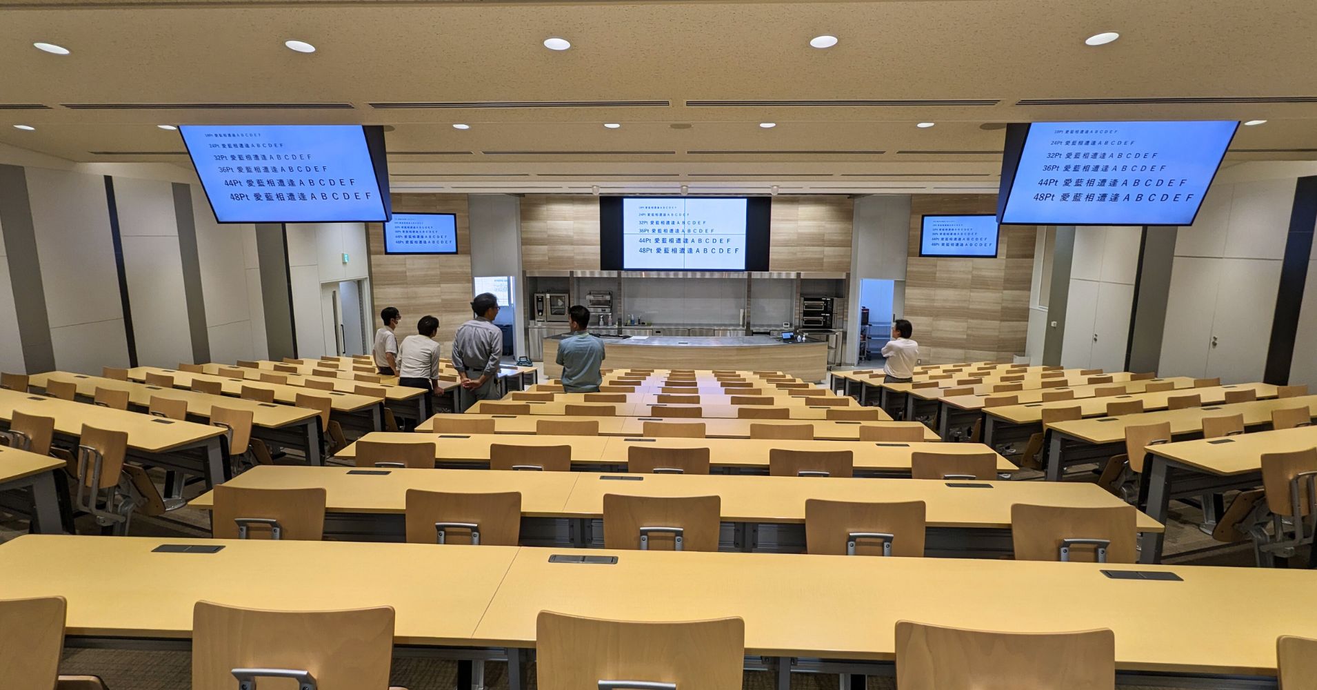 調理師学校のデジタルサイネージ