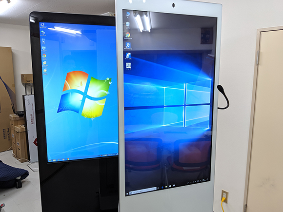 32インチAndroid搭載タッチパネル自立スタンド横型屋内用デジタルサイネージ YSD-ID3200Z【台数制限有】