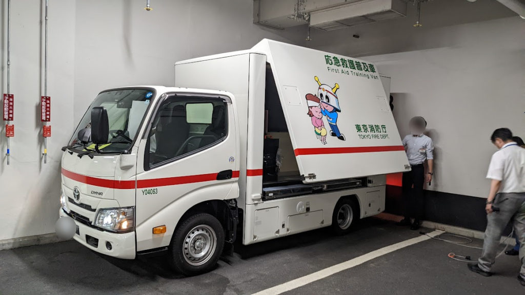 応急救護普及車のデジタルサイネージ